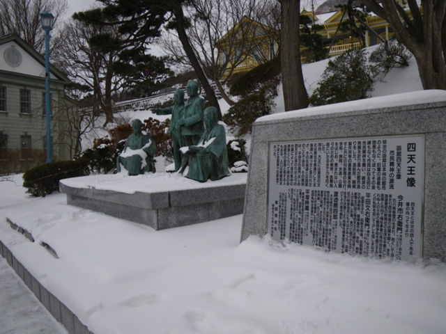 ��������