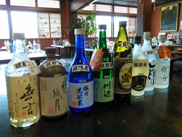 ���w������́A�����Ȏ�ނ̏Ē����������邱�Ƃ��ł��܂����B_�Ē����i�@���𑢁j