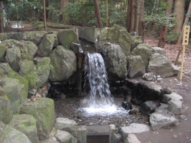 ���Ȃ���B�g�ѓd�b�̑҂��󂯂ɂ���Ɨ����^���シ��ƌ����Ă���炵���B_�֑�_��