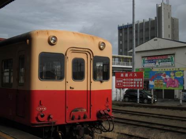 �����S���̌܈�w�ւ͐V�h�w�����A���l�w�A�H�c��`���獂���o�X�ōs�����Ƃ��ł��܂��B_�����c��