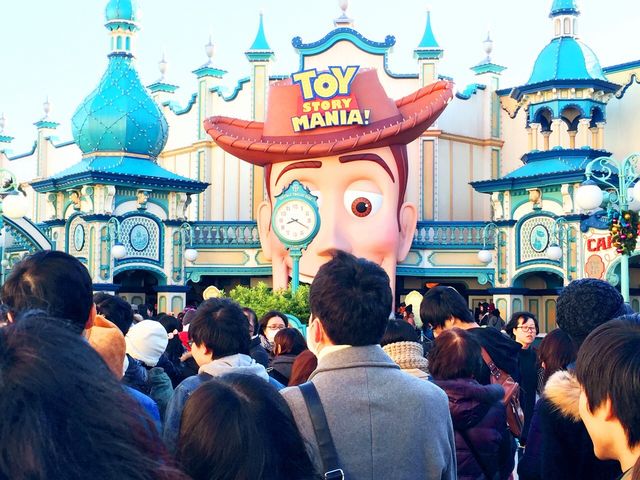 �E�b�f�B�[�̃A�g���N�V�����B�肪���������Ȃ肻���B�B_�����f�B�Y�j�[�V�[(R)