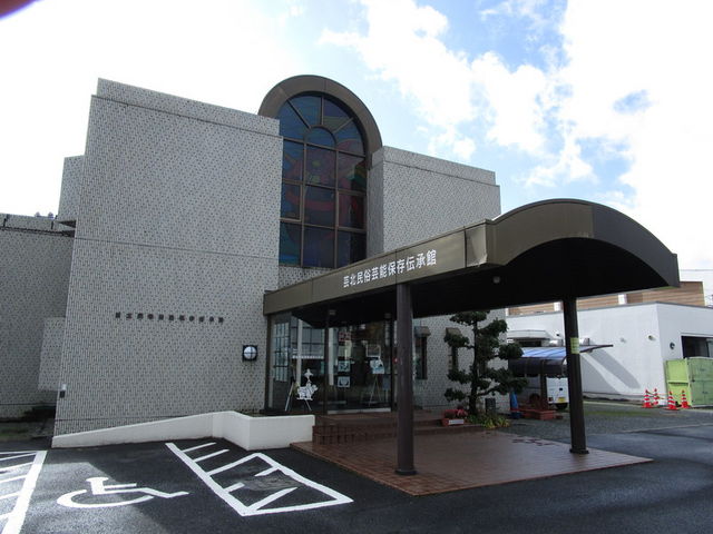 ����҂�����̌|�k�����|�\�ۑ��`���ق̓��e�ʐ^3