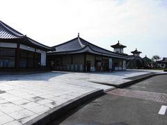 �����݂���̓��̉w ���≀�̓��e�ʐ^1