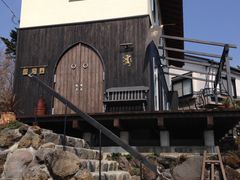 ႿLa Bottega Neroւ̓eʐ^1