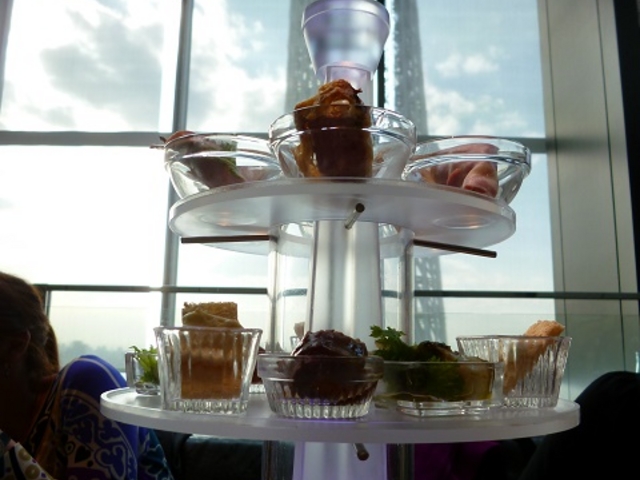 `R[X̃A~[Y^[wi̓XJCc[_\}`