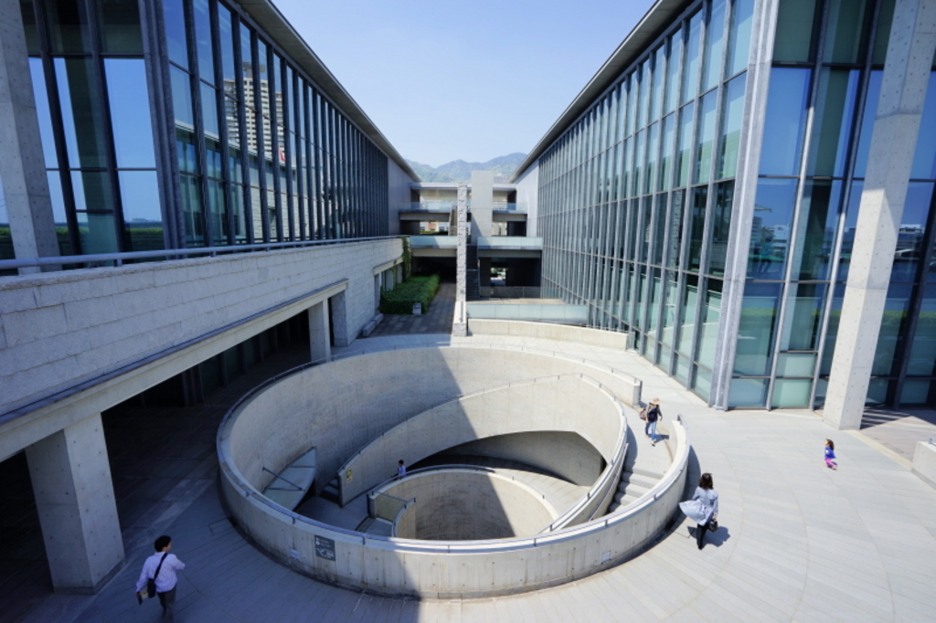 兵庫県立美術館 芸術の館