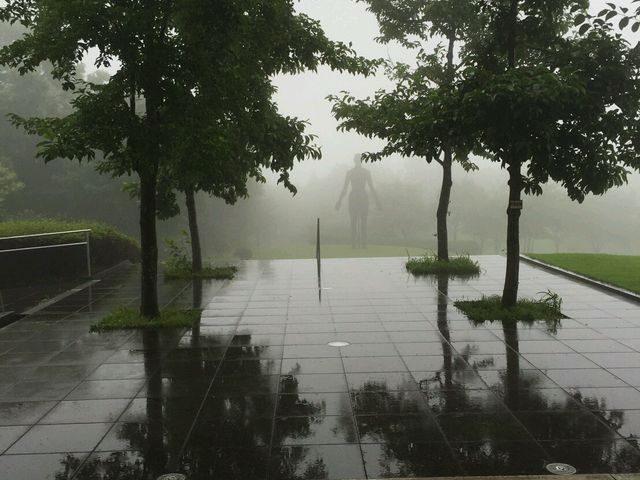 ���z�I�ȃA�[�g_�������������A�[�g�̐X