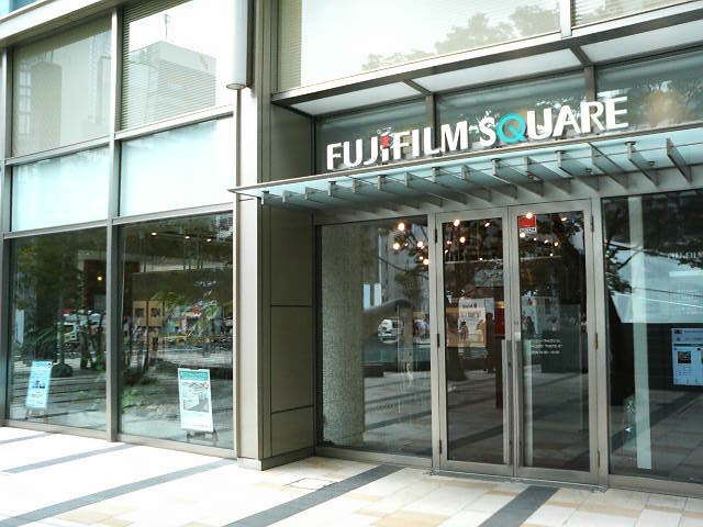 �����~�b�h�^�E���̂P�K�ɂ���܂��B_�e�t�i�h�e�h�k�l �r�p�t�`�q�d