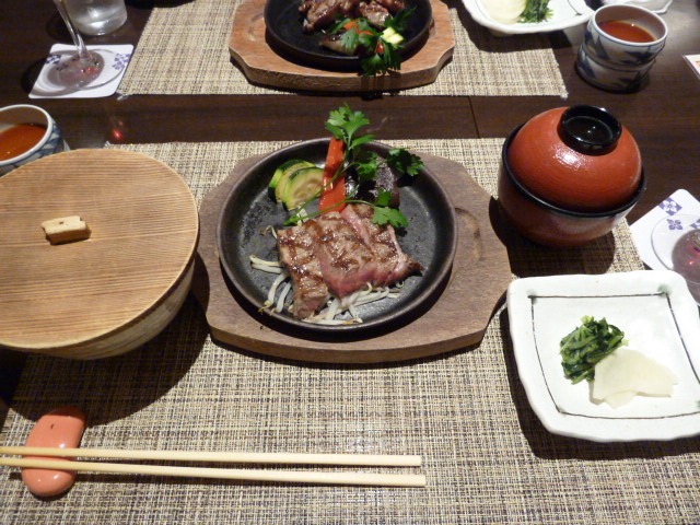 ���Ɠ��̏h�@���c��