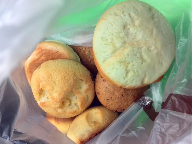 �ʂ蔄��̃p��_������Ɩ{�X