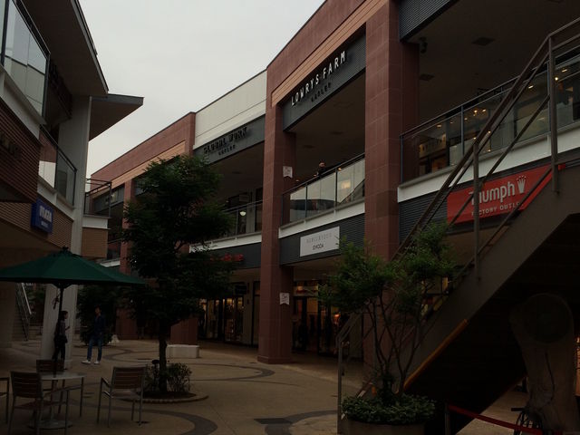 �������񂨓X������܂��B�ǂ������[���͓����悤�Ȃ���B_�O��A�E�g���b�g�p�[�N ����