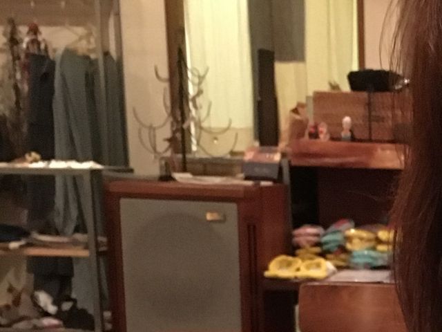 �A���e�B�[�N�ȓX��_�ɍ��ۉ���̐Βi�X