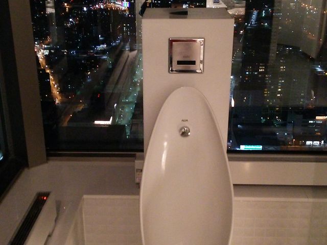 ��i���������X�|�b�g_�D�y�X�e���v���C�X