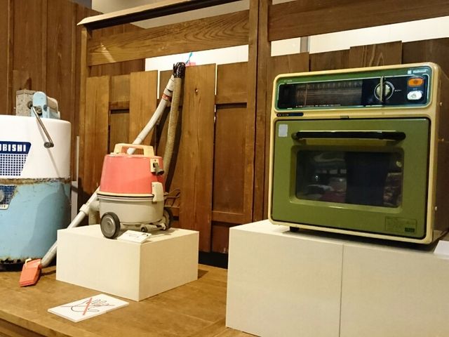 �ނ����̕׋��E�ނ����̗V�тT_��z�s��������