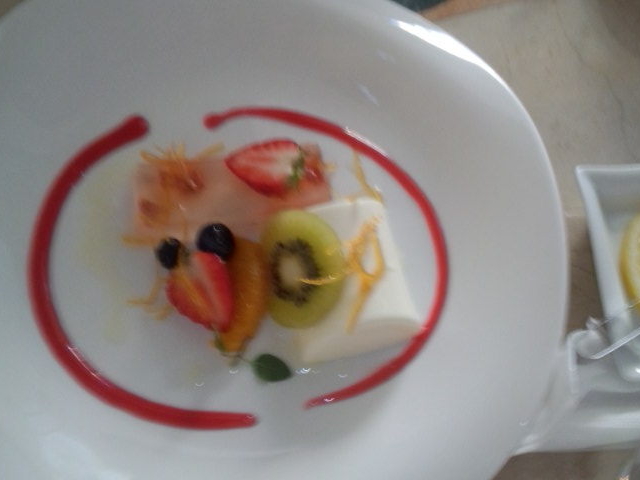 ���X�g�����e�E�f�B�E�J�i���b�g_�����f�B�Y�j�[�V�[(R)