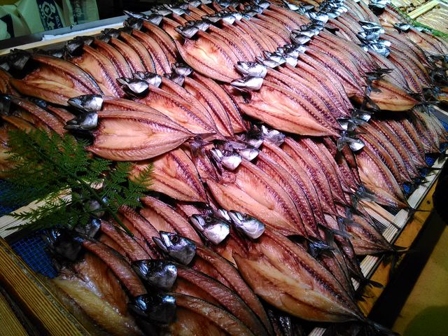 ��i��3��1000�~�̂Ƃ�I_�����Y�{�X �l�Ă��o�[�x�L���[