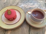���������Laduree�i���f�����j����X�̓��e�ʐ^2