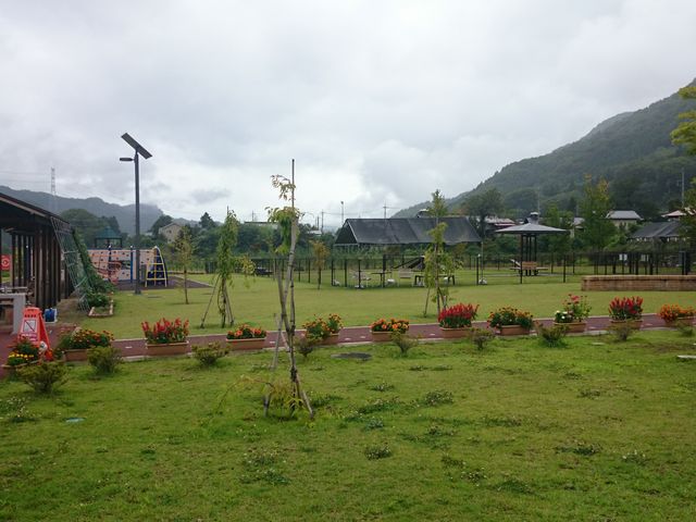 �h�b�O�����ł��B_���̉w �����܋�