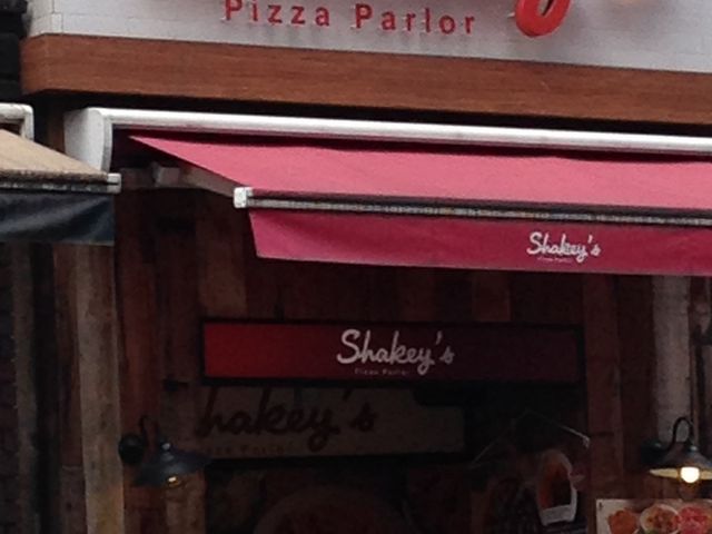 ̃VF[L[Y rܓX̓eʐ^1