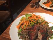 ݂Maison de La Bourgogne̓eʐ^1