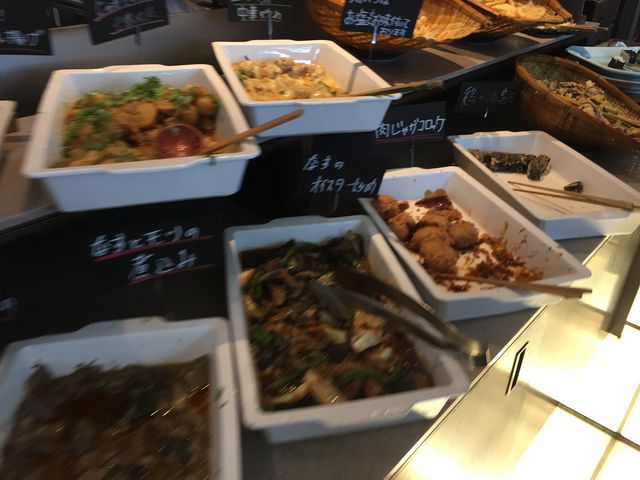 Ȃ΂񂴂_Dynamic Kitchen & Bar W SUN qgvUEGXgX