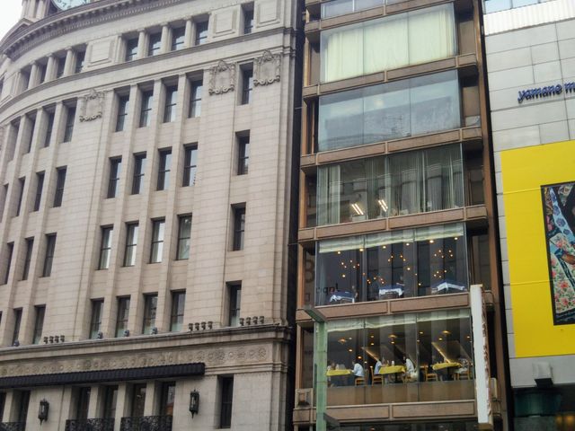 Happy̋ؑ GrillroomiO[j̓eʐ^1