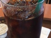 �S�[���h�s���~�b�h����̃J�t�F �x���[�`�F �t���w�O�X�̓��e�ʐ^1