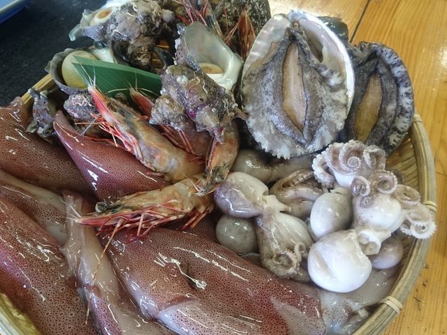 �V�N�ȃA���r�ȂǁA�ƂĂ����������o�[�x�L���[�ł����I_�V���C���J�p���Z���^�[