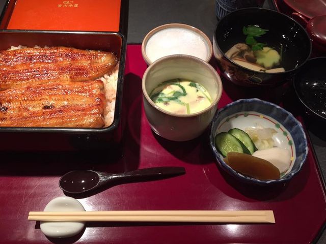 `mfdk̒zn{{D VhɐOX̓eʐ^1