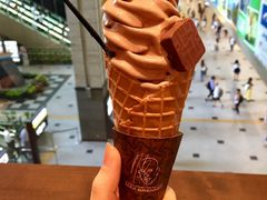 ͂ɂႳLUCUA 1100ւ̓eʐ^1