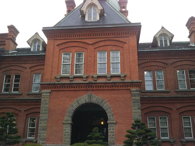 ���ʓ�����ł��B�����̊K�i��������Ƃ����̂ŁA�C�����Ă͂���̂��������߁B_�k�C�������{����(�Ԃ�񂪒���)