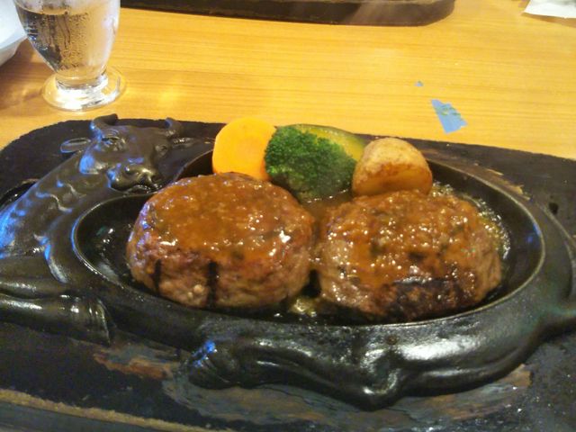 げんこつハンバーグ_炭焼きレストラン さわやか 静岡池田店