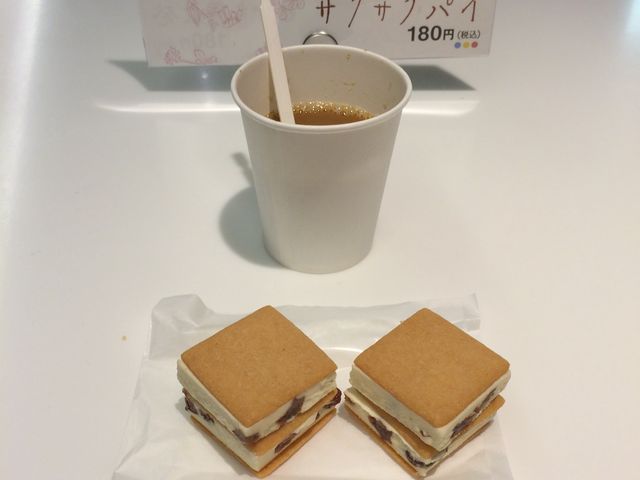 ���������p�C������؂�Ă����̂ŁA�o�^�[�T���h�A�C�X�ł��B_�Z�Ԓ��{�X