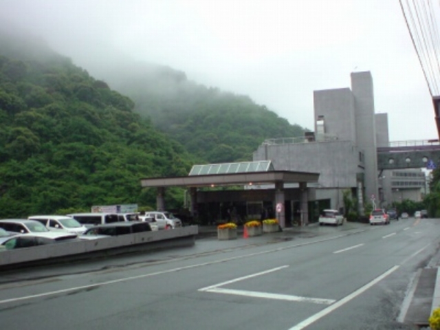 �R���̔鋫�̂悤�ȉ���_�����㉷��