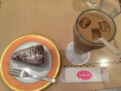 ���肳��̃A�}���h�@�Z�{�ؓX�ւ̓��e�ʐ^1