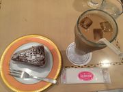 ���肳��̃A�}���h�@�Z�{�ؓX�̓��e�ʐ^1