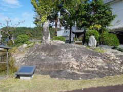 しちのすけさんの亀甲岩の投稿写真1