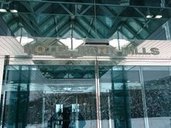 ��������̔����l�G�̐X�@�z�e���p�[�N�q���Y�ւ̓��e�ʐ^1