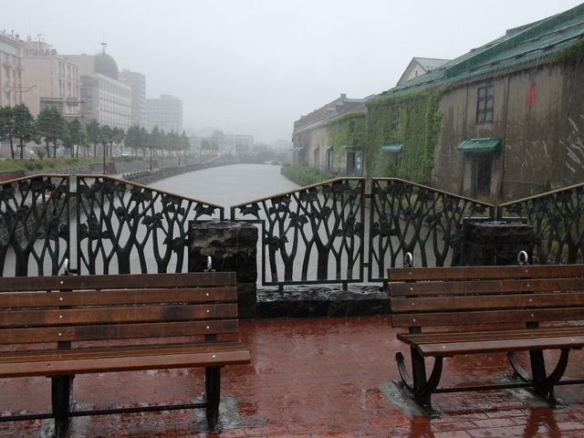 �J�̉^�͂ƐΑ��q�ɌQ_�^�͂ƐΑ��q�ɌQ