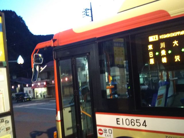 �����ߓ����ւ͍Ŋ��w�̐~���̉������w�O���琼�����o�X�ɏ��܂��B_�����ߓ���