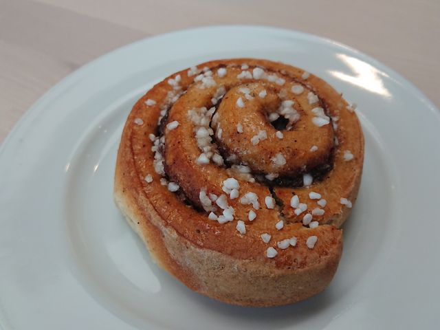 E102IKEAߕl Xg&JtF̓eʐ^1