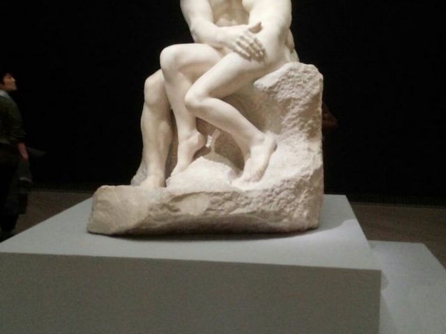 大理石_横浜美術館