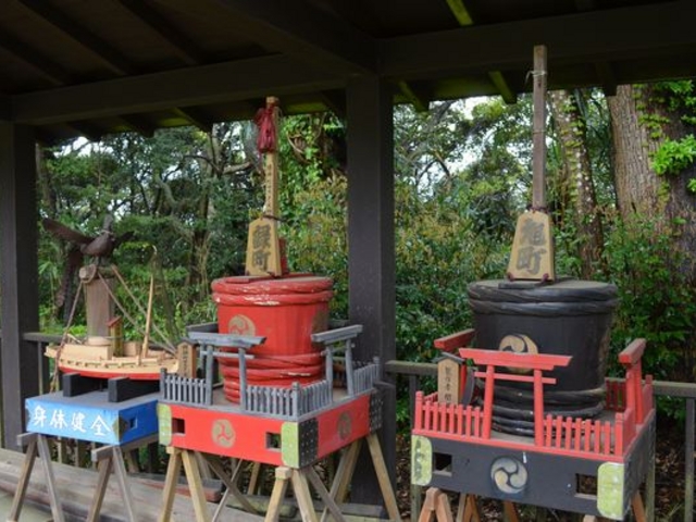 �M�_�`�H_���C�m������