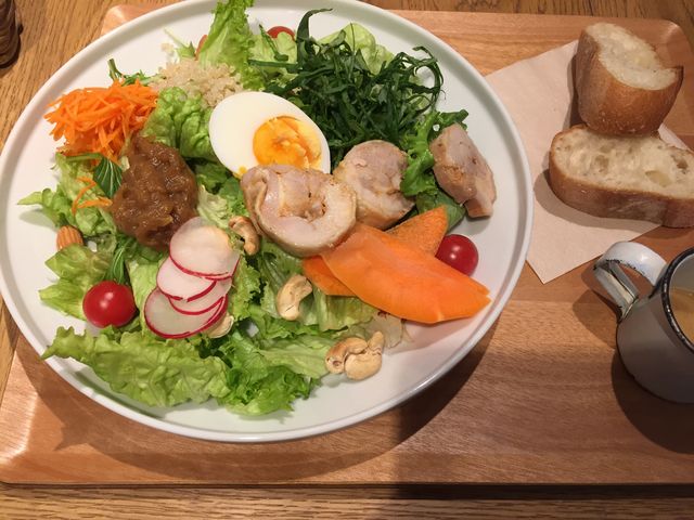 ܂cafe&books bibliotheque  gˎX̓eʐ^1