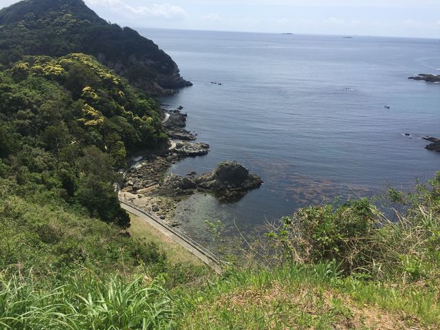 下ケ浦の展望台から遊歩道を見下ろしました。絶景_和歌の浦遊歩道
