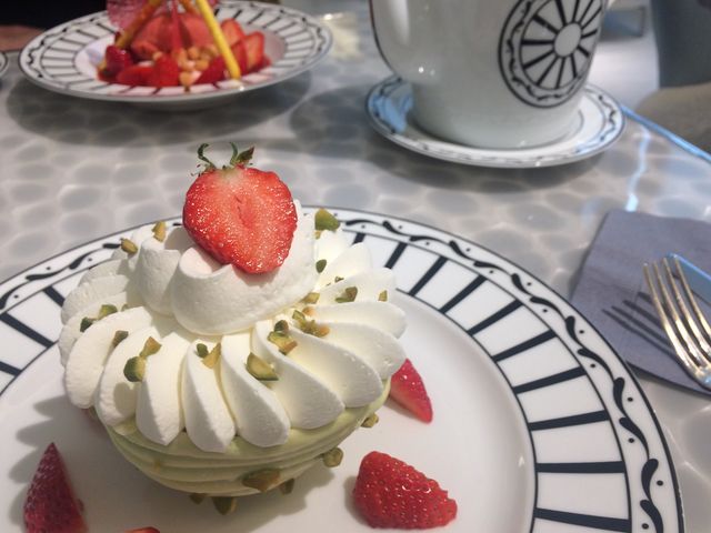 �o�V�������t���[�Y�G�s�X�^�[�V��_GINZA SIX