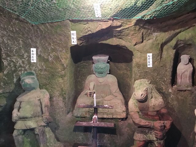 �n���Ɋy_�j�����ՁE�n���Ɋy