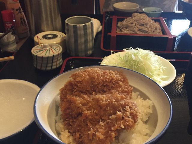 قƂ̓Jc񖇂̂ƂA͈ꖇɂĂĂ܁[B_I