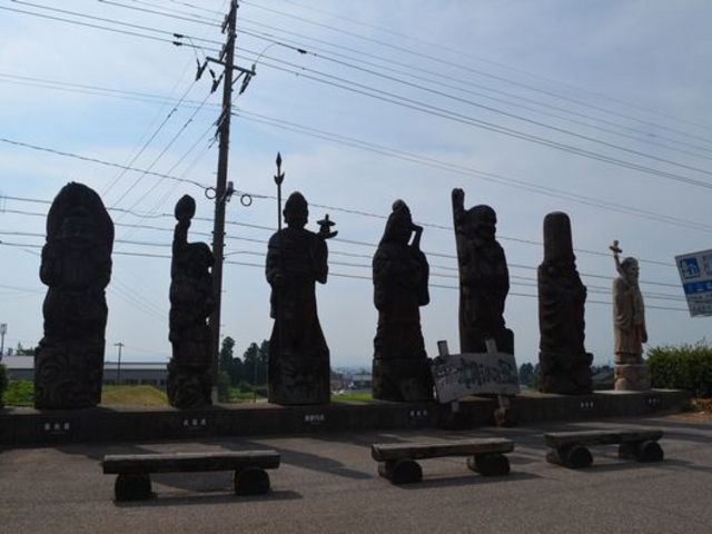 �~���_���Ȃݖؒ���̗��n�V��