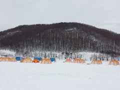 Ƃ[B̂Ȃ܌΂ւ̓eʐ^1